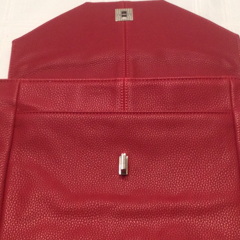 Jewell by thirty-one Red Faux Leather Crossbody - Picture 6 of 7